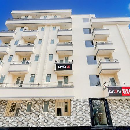 Hotel O Rm Homes Γκουργκάον Εξωτερικό φωτογραφία