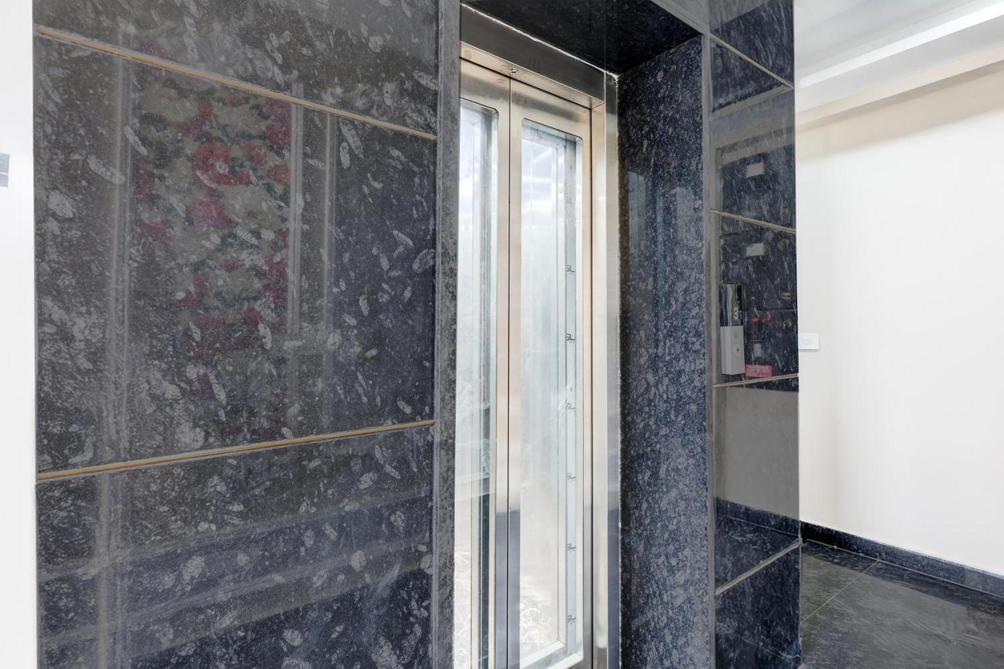 Hotel O Rm Homes Γκουργκάον Εξωτερικό φωτογραφία
